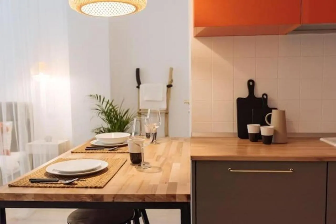Quinet Studio Apartment Bucharest